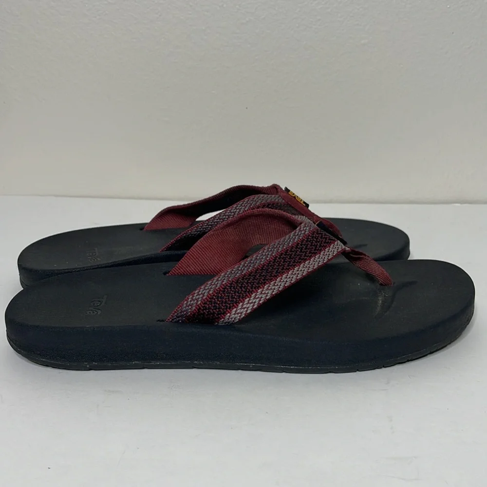 Teva Mens‎ Slippers sz 11 Black/Red